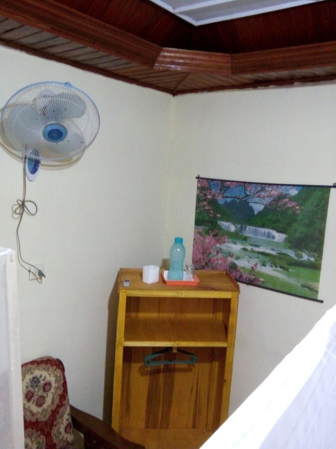 Novita Homestay Бунакен Екстер'єр фото