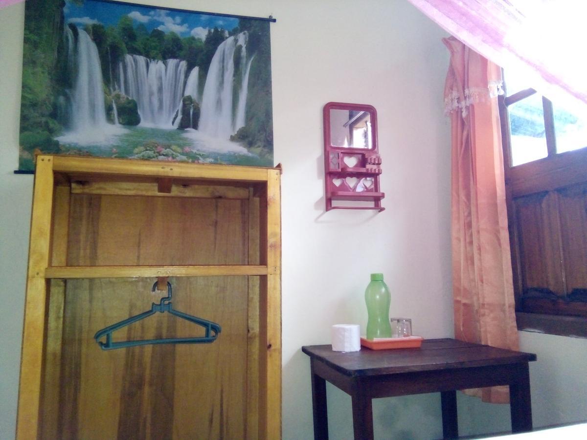 Novita Homestay Бунакен Екстер'єр фото