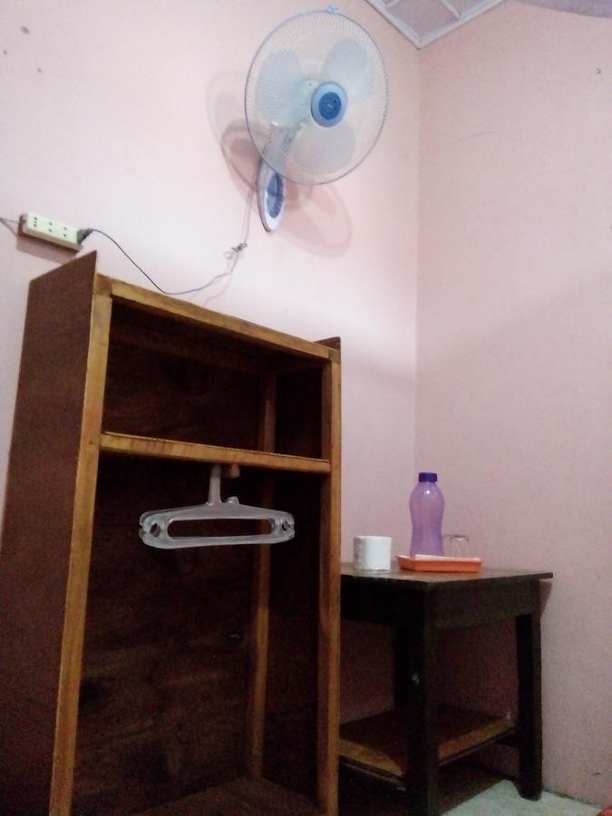 Novita Homestay Бунакен Екстер'єр фото