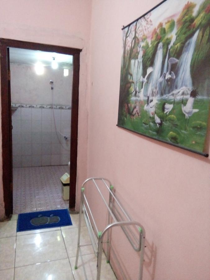 Novita Homestay Бунакен Екстер'єр фото