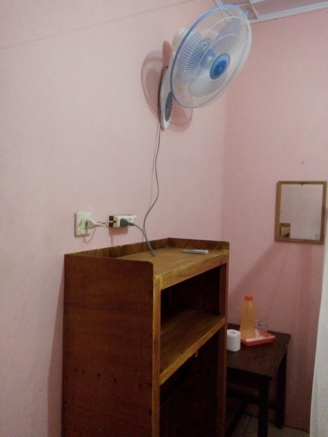 Novita Homestay Бунакен Екстер'єр фото